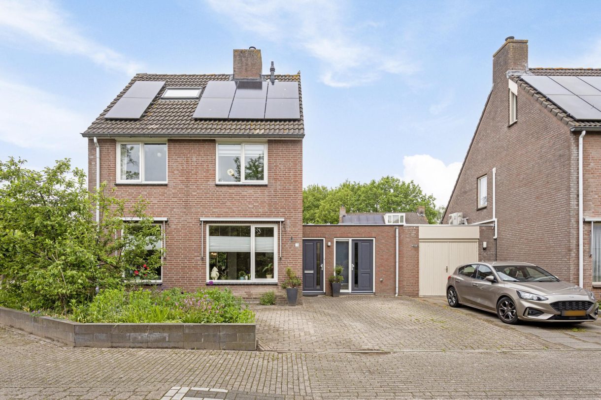 Te koop: Foto Woonhuis aan de De Vlos 1 in Nuenen