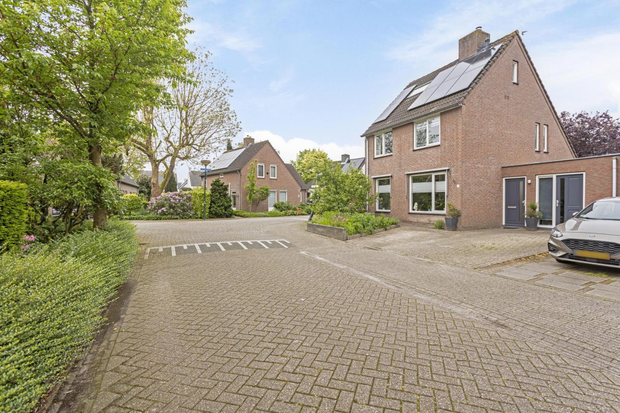 Te koop: Foto Woonhuis aan de De Vlos 1 in Nuenen