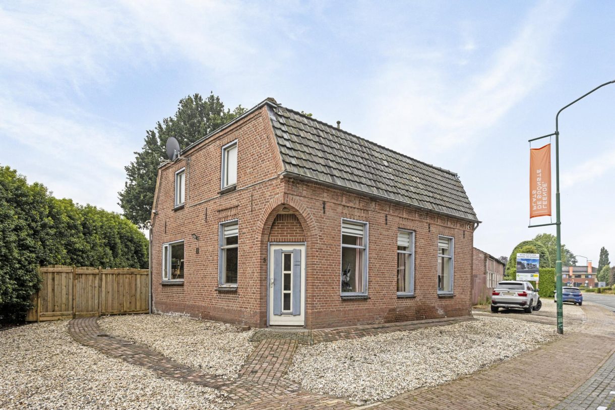 Te koop: Foto Woonhuis aan de Valkenswaardseweg 5 in Leende