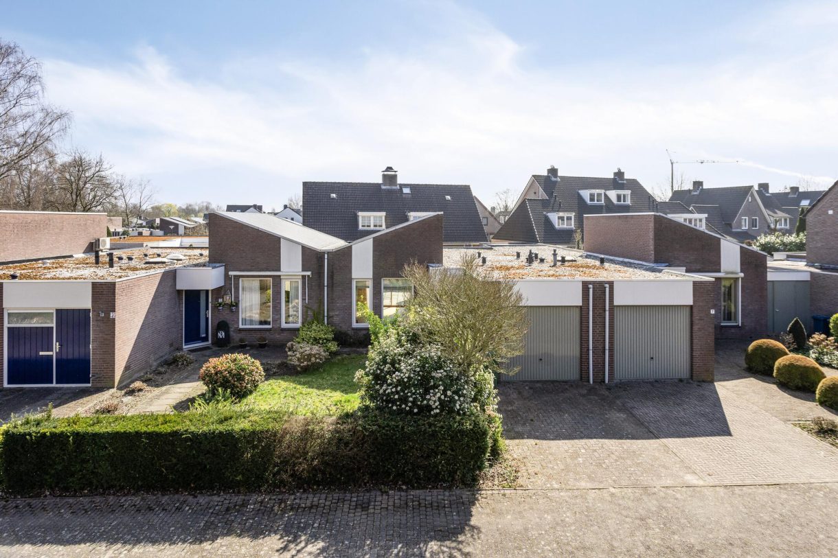 Te koop: Foto Woonhuis aan de Van Hovengaarde 5 in Nuenen