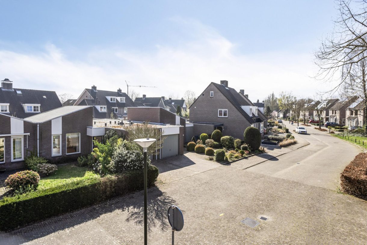 Te koop: Foto Woonhuis aan de Van Hovengaarde 5 in Nuenen