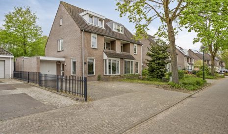 Te koop: Foto Woonhuis aan de Van Hovengaarde 20 in Nuenen