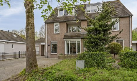 Te koop: Foto Woonhuis aan de Van Hovengaarde 20 in Nuenen